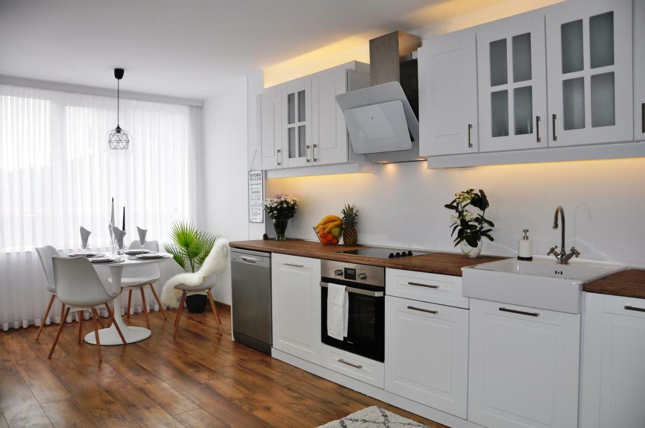 Lux Apartment Πάζαρτζικ Εξωτερικό φωτογραφία