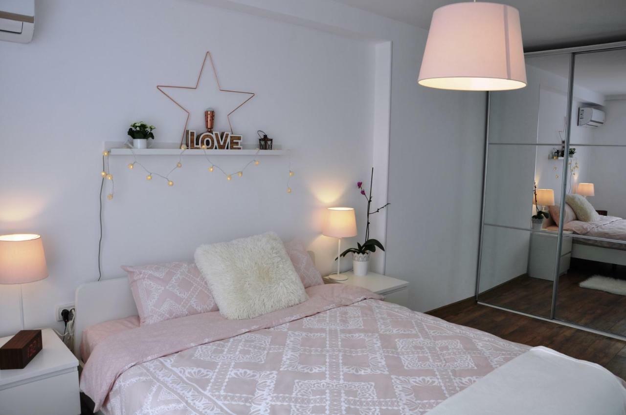Lux Apartment Πάζαρτζικ Εξωτερικό φωτογραφία