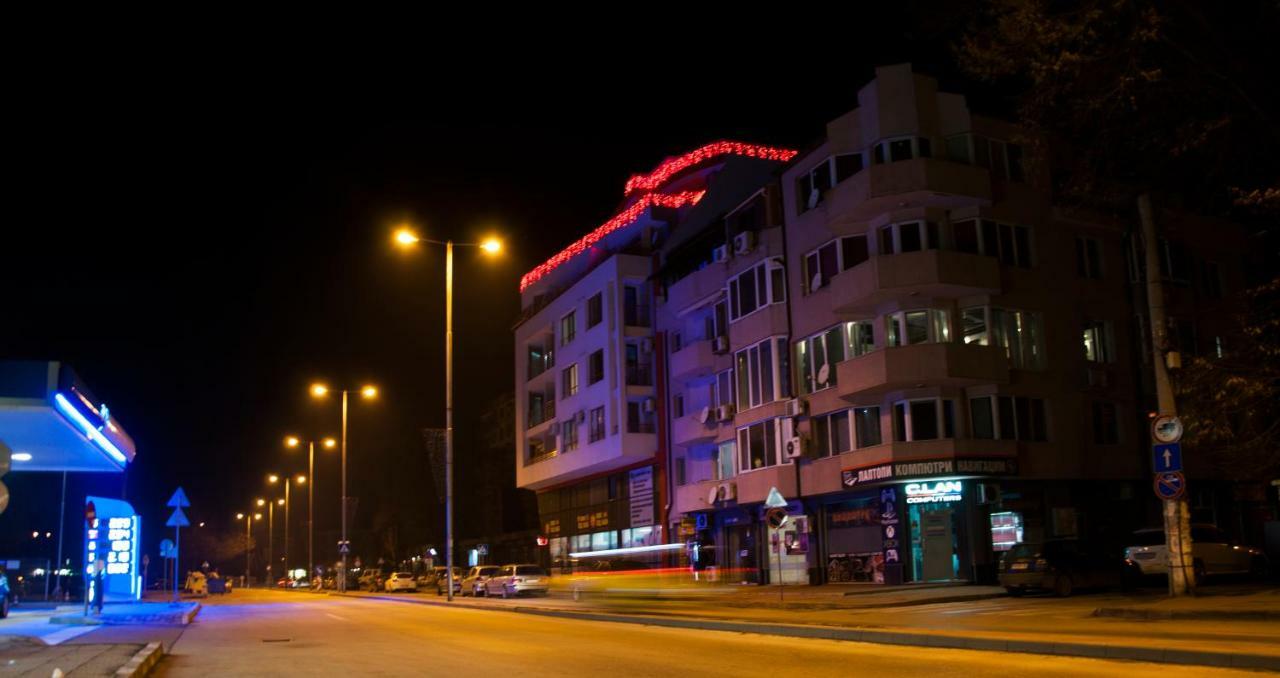 Lux Apartment Πάζαρτζικ Εξωτερικό φωτογραφία